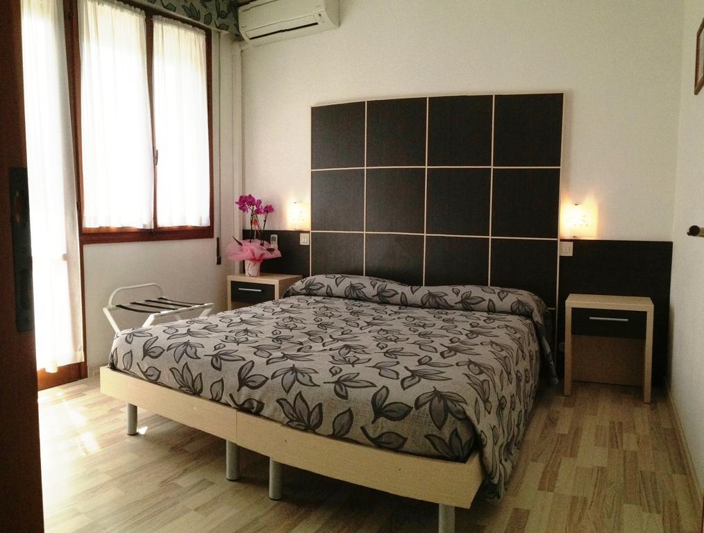 Hotel Eden Λινιάνο Σαμπιαντόρο Δωμάτιο φωτογραφία